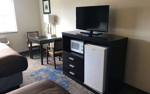 AmericInn by Wyndham Maquoketa