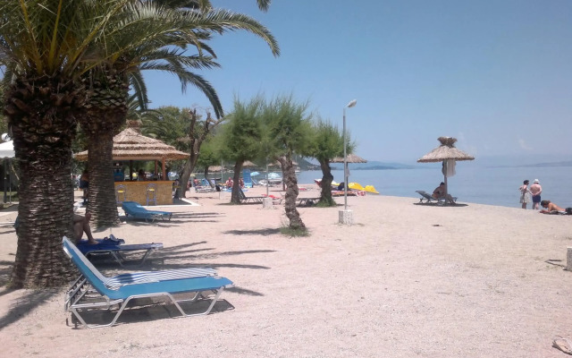 Three Stars Beach Hotel