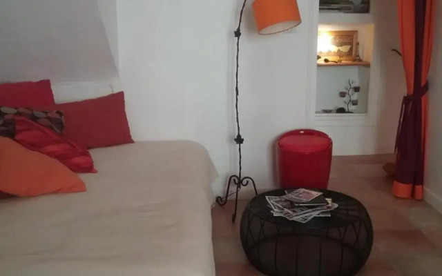 Studio à 2 pas du Palais