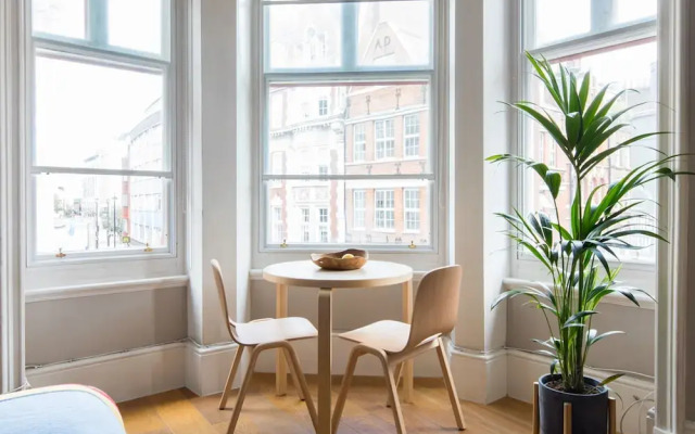 Cool Covent Garden Studio - Netflix Nespresso