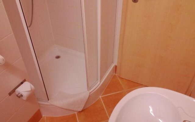 Orel Apartments
