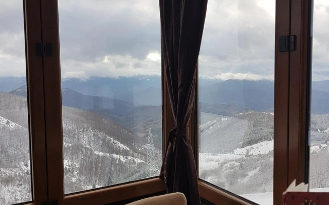 Ogi & Una Premijer 42