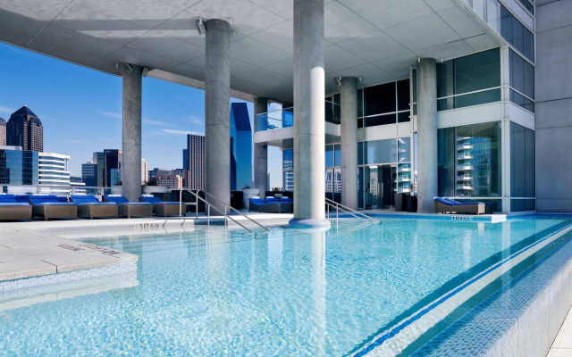 W Dallas