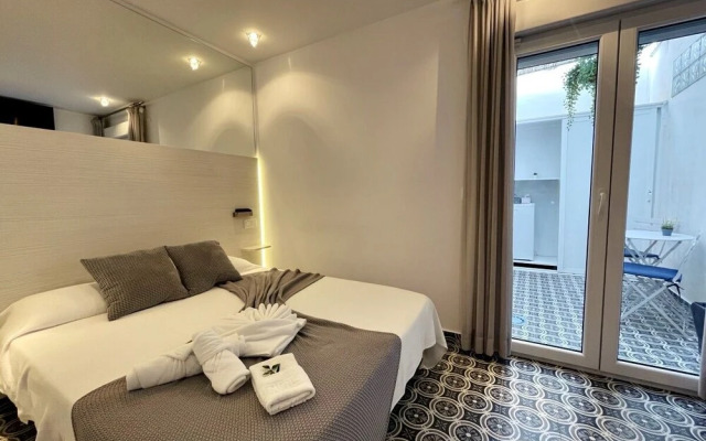 RoomBoutique32