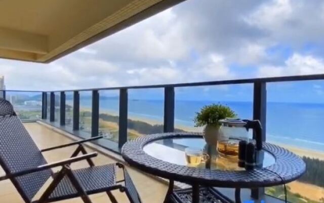 Yangjiang Hailing Island Poly Shili Yintan Fourth Quarter Holiday Apartment