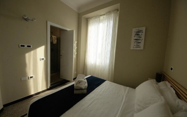 Luna Rooms