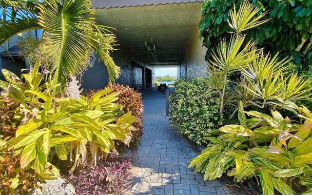 Sea Club by Teeming Vacation Rentals