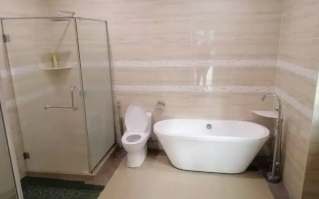 Maxwell Inn Luxury Hotel