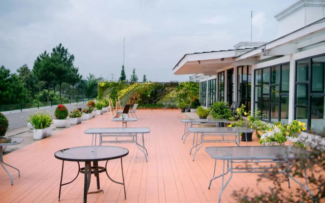 Beth Kasegaran Theresia