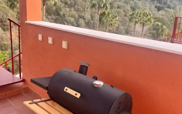 Plush Penthouse With Terrace