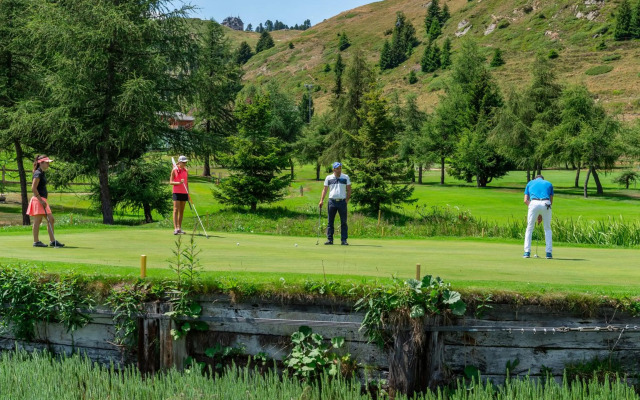 Anna Isabelle Penthouse