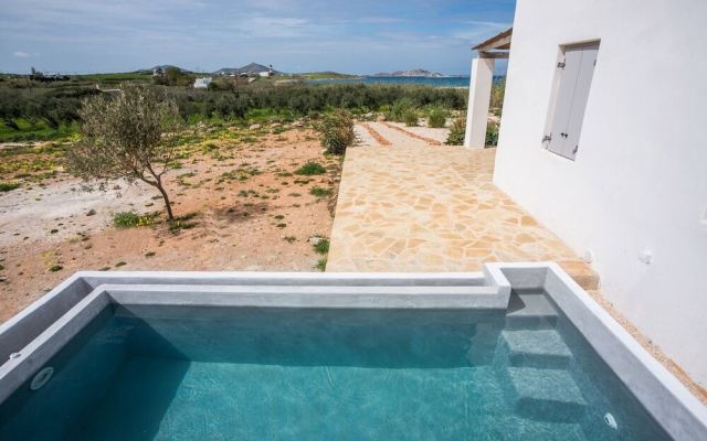 Fabulous pool villa near the beach by VillaRentalsgr