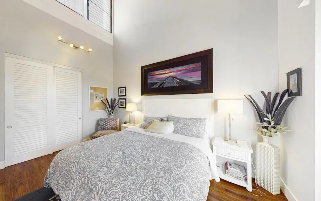 Luana Kai C-301 3 Bedroom Condo by RedAwning