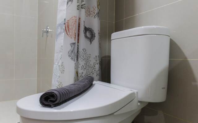 Comfy and Stylish Studio Apartment at B Residence