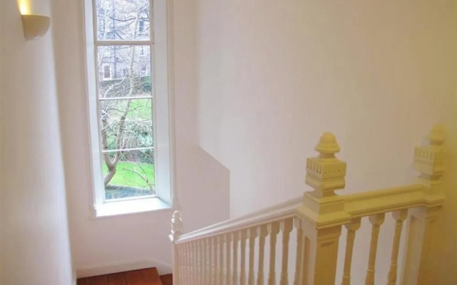 Johnston Terrace Apartment