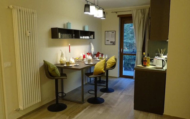 Blue Moon - Via Parigi Apartments