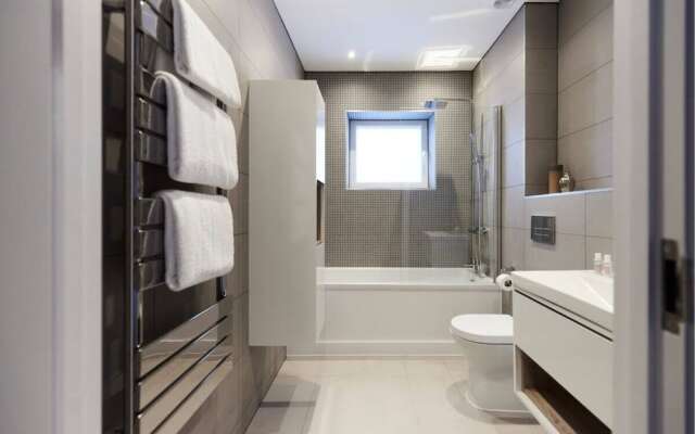 The Wembley Park Sanctuary - Stunning 2bdr Flat With Balcony