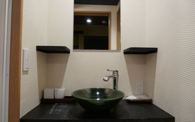 Tsumugi Hachijo Muromachi