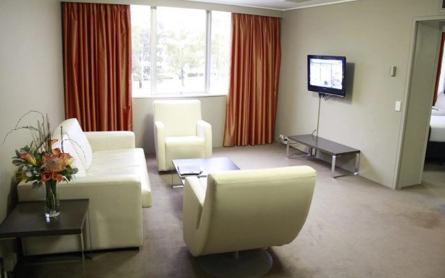 Pavilion on Northbourne – Guest Rooms – Dickson