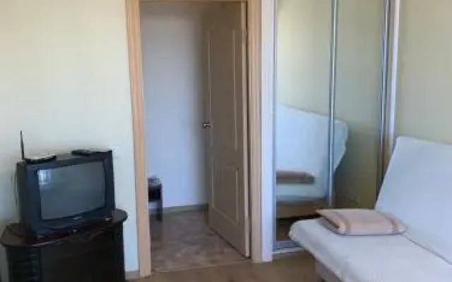 One bedroom on Rusanovka