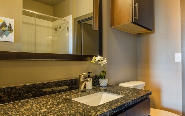 FRONTDESK 5755 Hermann Park Apts Downtown Houston