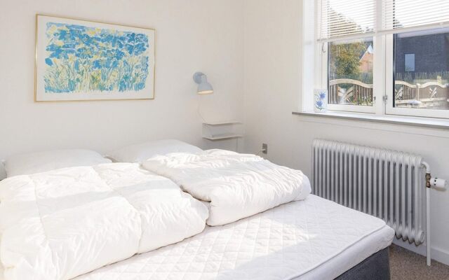 6 Person Holiday Home in Skals