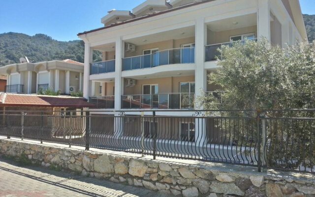 Kleopatra Apartments