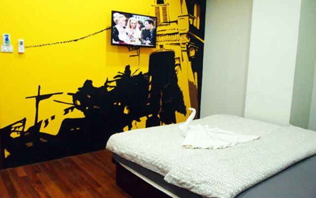 Sunny Hostel Phuket