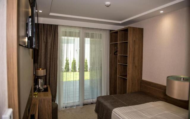 Arletti Hotel