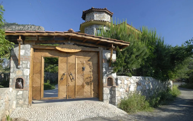 An Unspoilt Setting, Luxurious Surroundings and a Warm, Personal Welcome