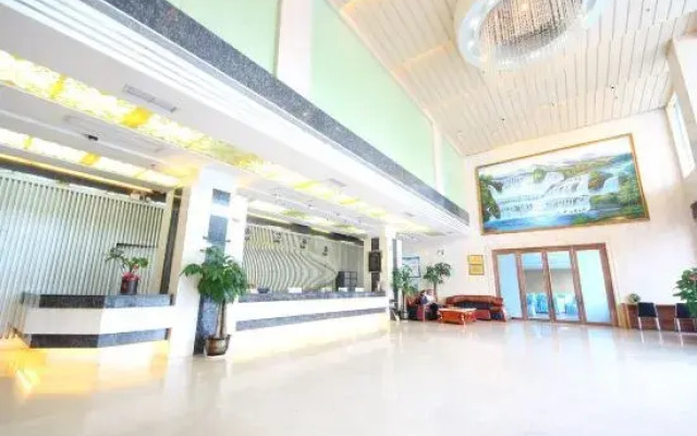 Four Seasons Hotel (Nanning Zoo Qingchuan Subway Station)