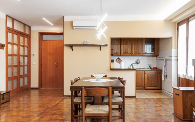 Spacious Apartment in Subbiano With Garden