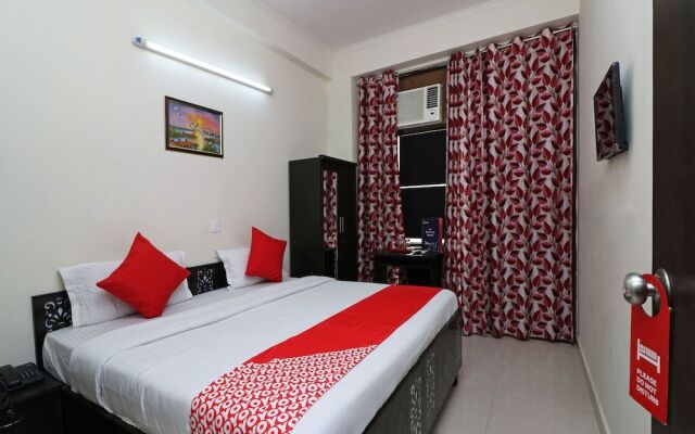 OYO 13046 The City Hospitality