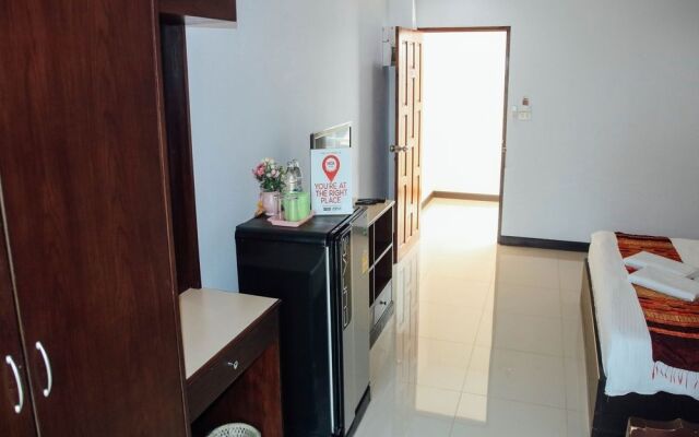 Nida Rooms Udon Thani Hospital 895