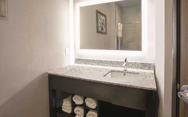 La Quinta Inn & Suites by Wyndham Amarillo Airport