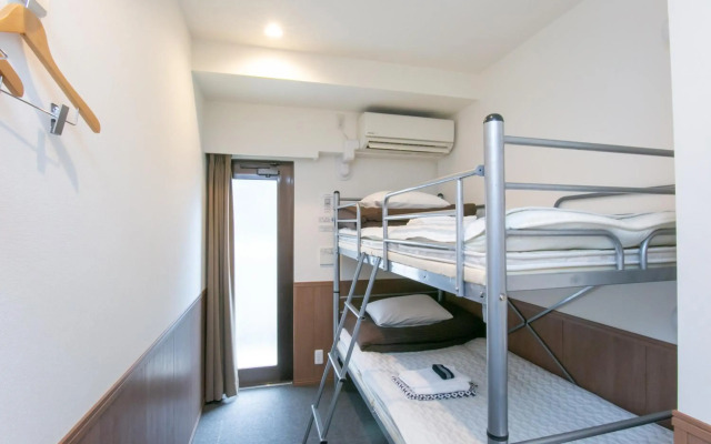 Oak Hotel Edo - Hostel