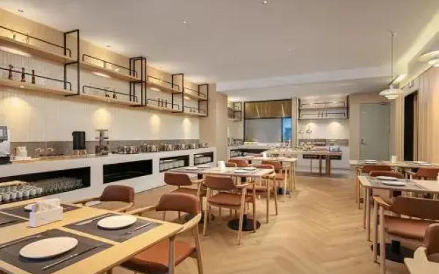 Thistle Court Hotel