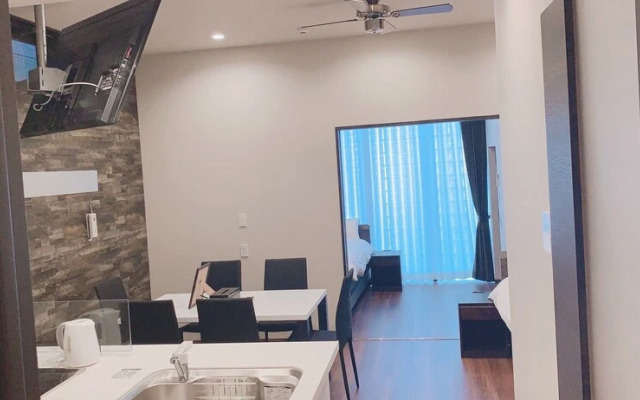 European  Tower  Hotel