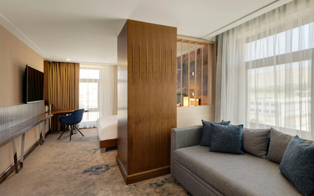 DoubleTree by Hilton Hotel Van