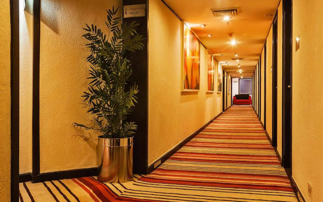 Hotel Shanti Palace