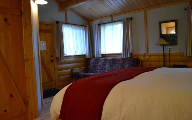Tonglen Lake Lodge