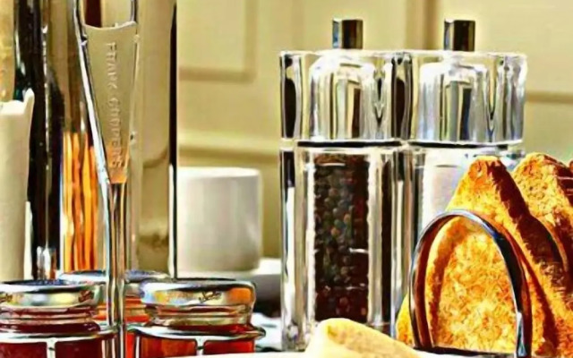 Hotel Deluxe Johar Town Lahore