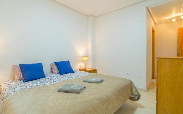 2 bedroom 2 Bathroom Entire Apartment in Rojales with Pool