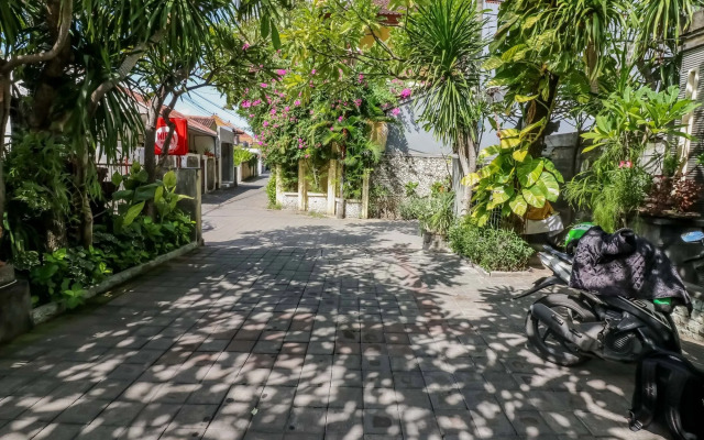 Nida Rooms Dewi Sartika 30 Tuban Kuta at Surya Inn