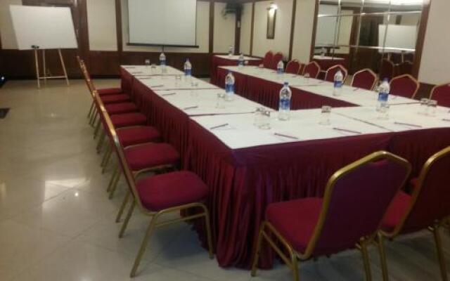 Hotel Sarthak