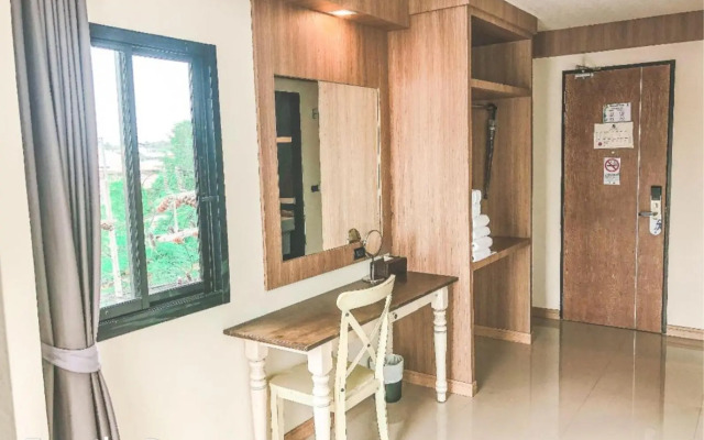 The Sixteenth Naiyang Beach Hotel