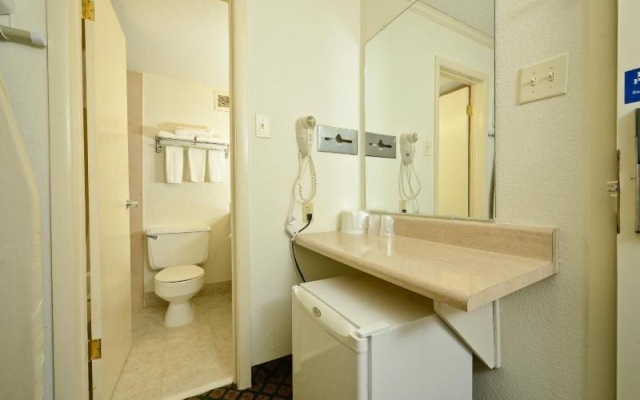 Americas Best Value Inn Jacksonville / Little Rock