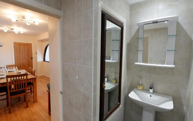 Sea View Apartment - Sea Front Apartment With Views