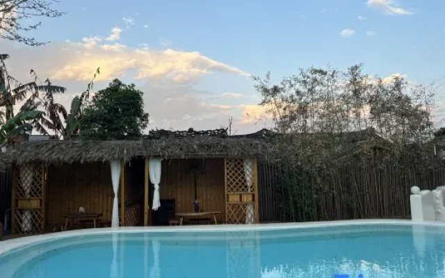 Xingyi Wanfeng Forest Aoki Yaju – Pool – Qianxinan