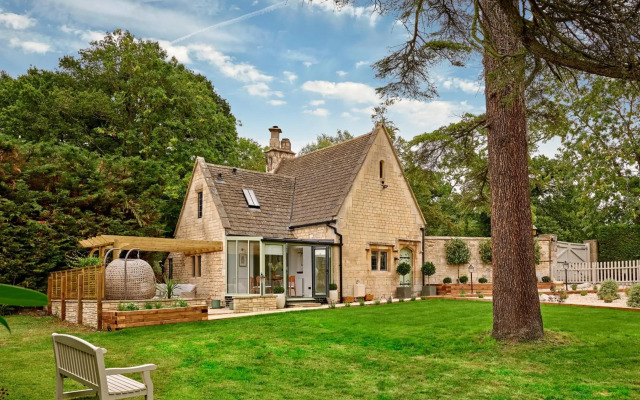 Ellenborough Park